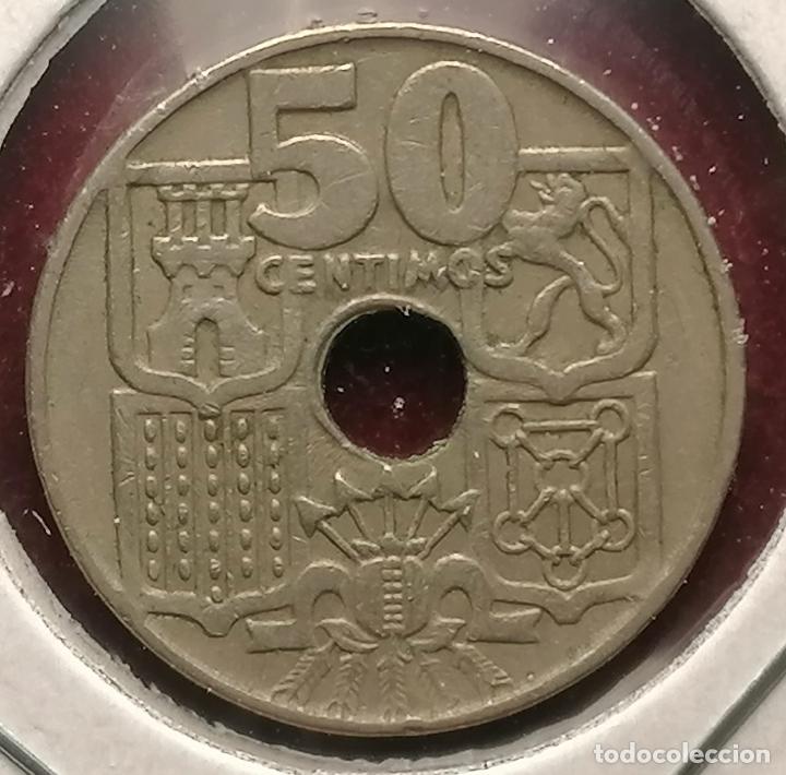 Monedas con errores: 50 centimos 1949 * Acu&ntilde;ada sobre laminacion - Anepigrafa - Foto 2