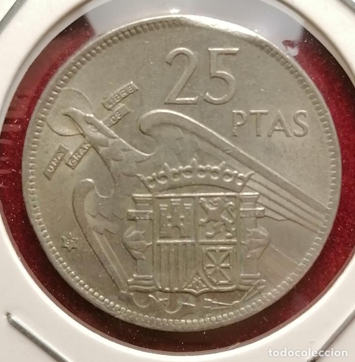 Monedas con errores: 25 pesetas 1957 * 67 Segmentada curva - Foto 2
