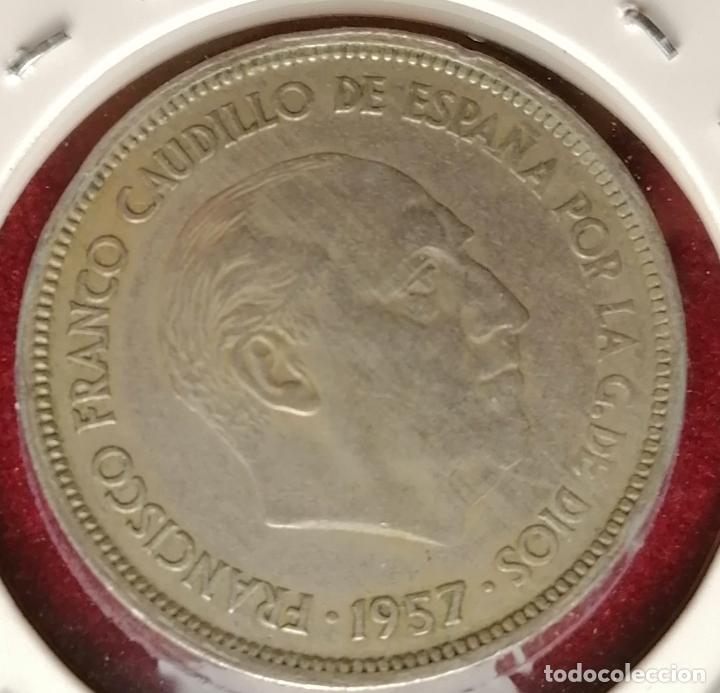 Monedas con errores: 25 pesetas 1957 * 65 Rama en pico - Foto 3
