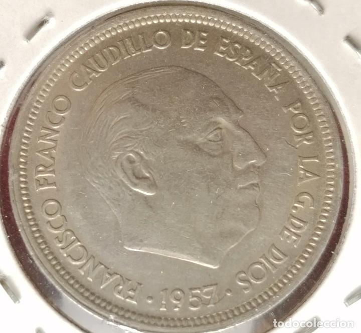 Monedas con errores: 50 pesetas 1957 * 58 Repintada - canto doble - Foto 3