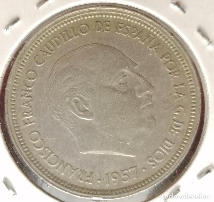 Monedas con errores: 50 pesetas 1957 * 60 Repintada - canto doble - Foto 3