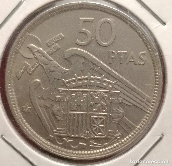 Monedas con errores: 50 pesetas 1957 * 58 Empaste en pico - Foto 2