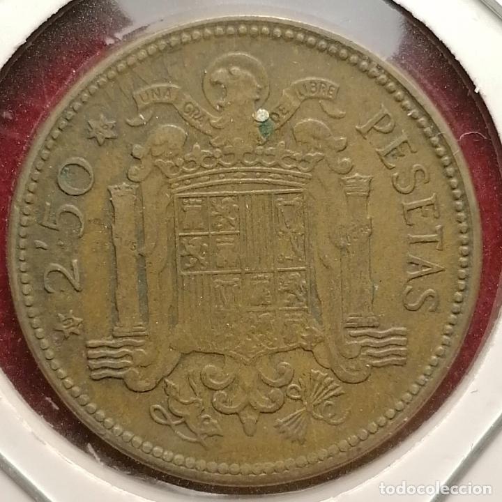 Monedas con errores: 2.5 pesetas 1953 * 56 Repintada - Foto 2