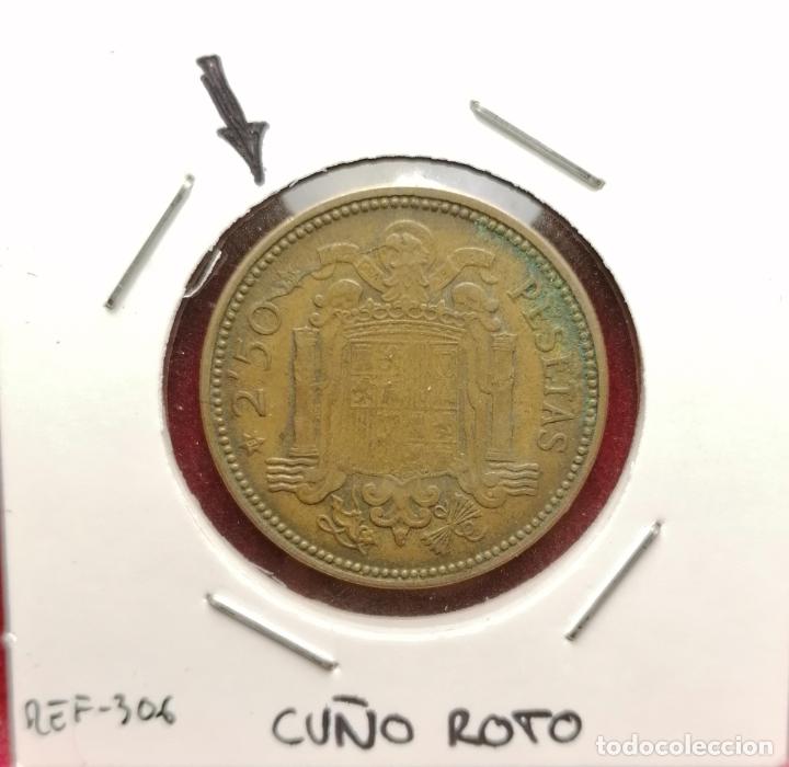 Monedas con errores: 2.5 pesetas 1953 * 54 cu&ntilde;o roto - Foto 1