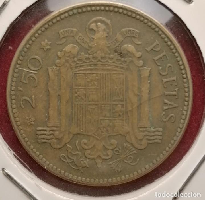 Monedas con errores: 2.5 pesetas 1953 * 56 cu&ntilde;o roto - Foto 2