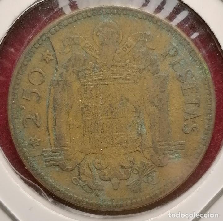 Monedas con errores: 2.5 pesetas 1953 * 56 cu&ntilde;o roto - Foto 3