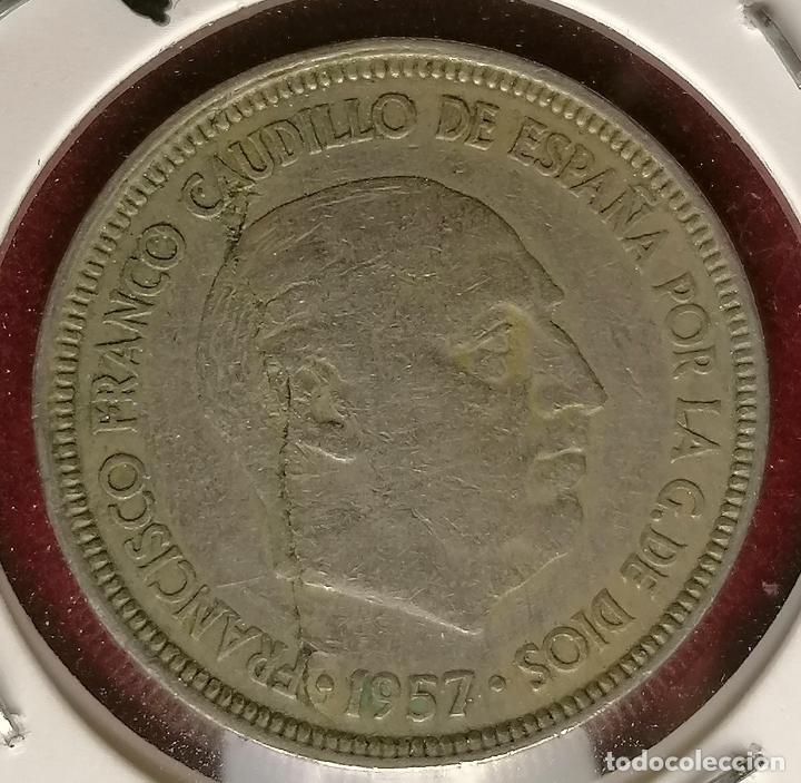 Monedas con errores: 5 pesetas 1957 * 63 laminacion - Foto 3