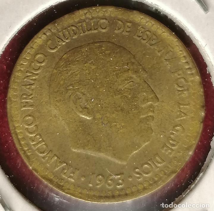 Monedas con errores: 1 peseta 1963 * 64 cu&ntilde;o roto - Foto 3