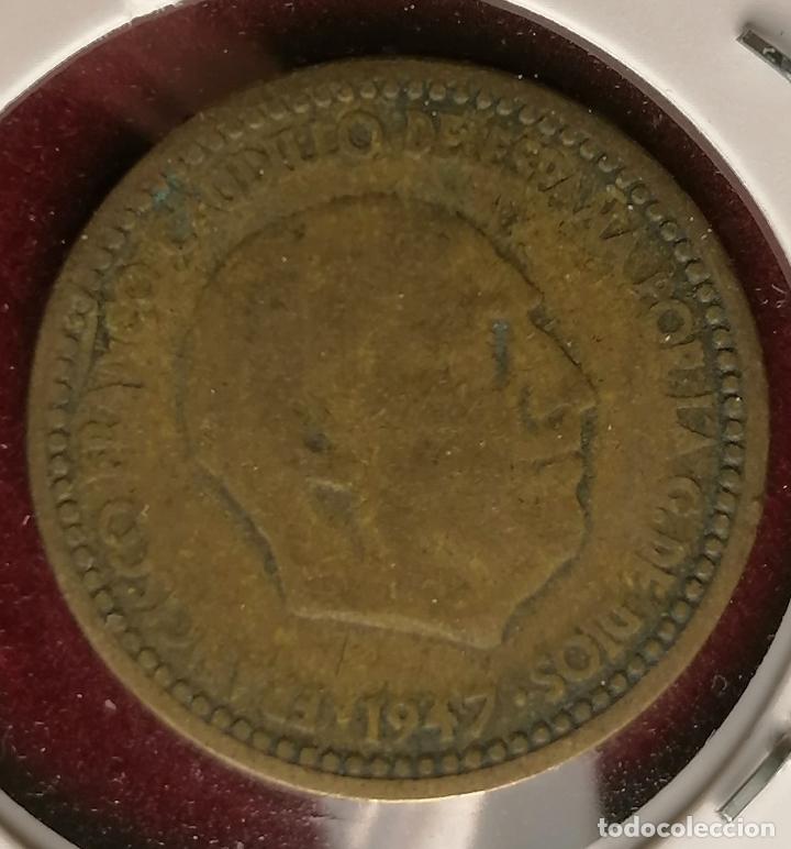 Monedas con errores: 1 peseta 1947 * cu&ntilde;o descantillado empaste reverso - Foto 3