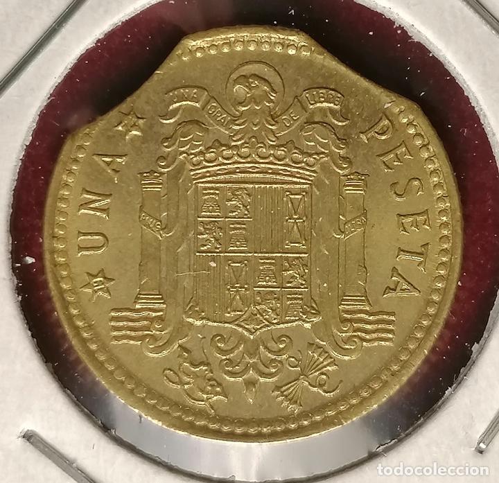 Monedas con errores: 1 peseta 1966 * 74 doble segmentada curva - Foto 2