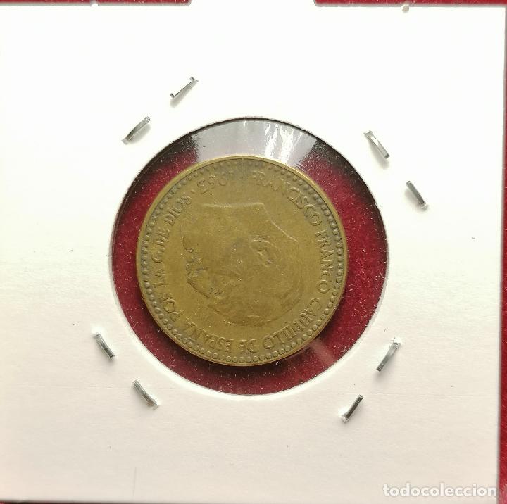 Monedas con errores: 1 peseta 1963 * 66 girada - Foto 3