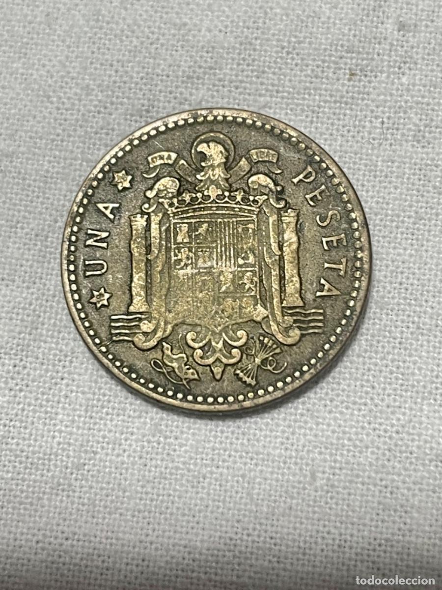 Monedas con errores: * ERROR * 1 PESETA 1953*56 CU&Ntilde;O PRE-descantillado - Foto 2