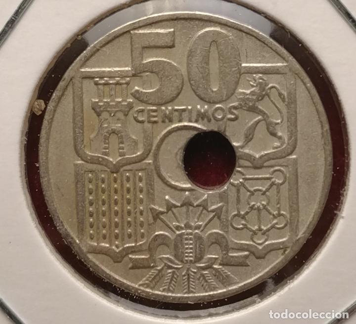 Monedas con errores: 50 centimos 1949 * 52 Taladro desplazado - Foto 2