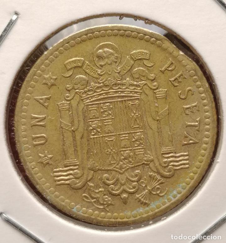 Monedas con errores: 1 peseta 1966 * 74 segmentada curva - Foto 2