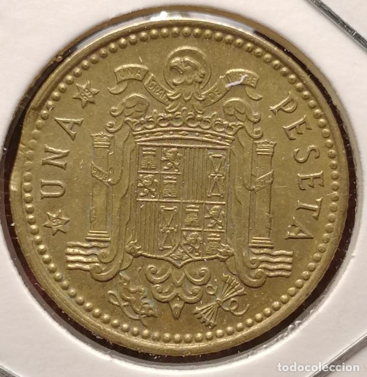 Monedas con errores: 1 peseta 1966 * 69 segmentada curva - Foto 2