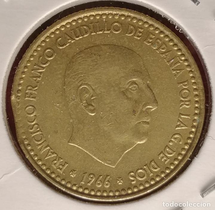 Monedas con errores: 1 peseta 1966 * 69 segmentada curva - Foto 3