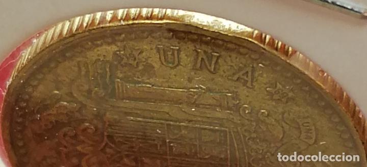 Monedas con errores: 1 peseta 1966 * 69 segmentada curva - Foto 4