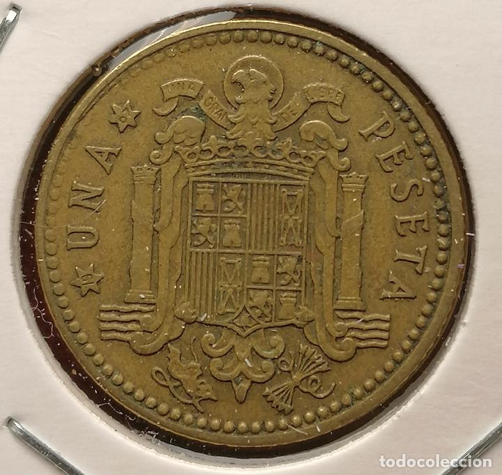 Monedas con errores: 1 peseta 1966 * 67 desplazada canto corona - Foto 2