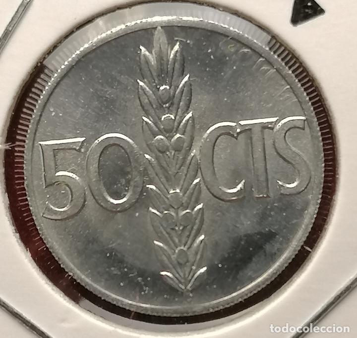Monedas con errores: 50 centimos 1966 * 67 Repintada - Foto 2
