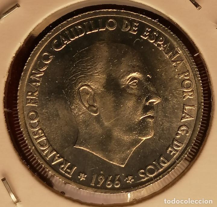 Monedas con errores: 50 centimos 1966 * 67 Repintada - Foto 3