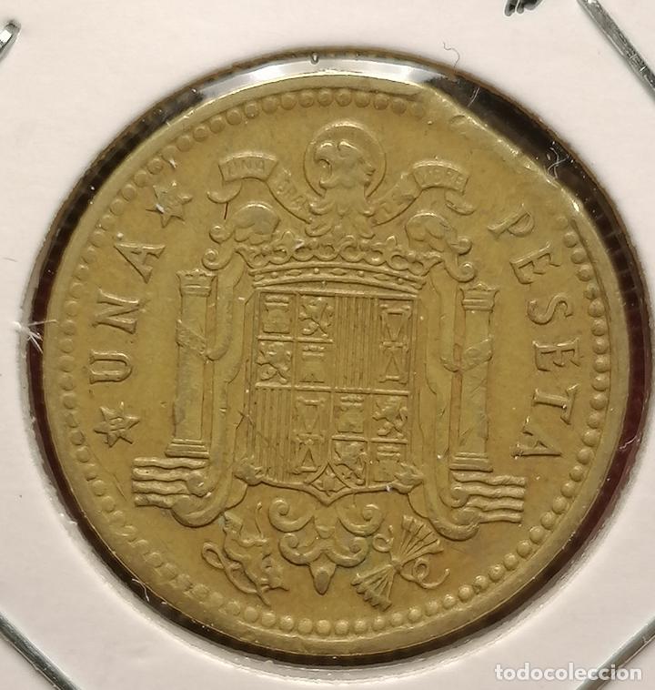 Monedas con errores: 1 peseta 1966 * 69 segmentada recta - Foto 2