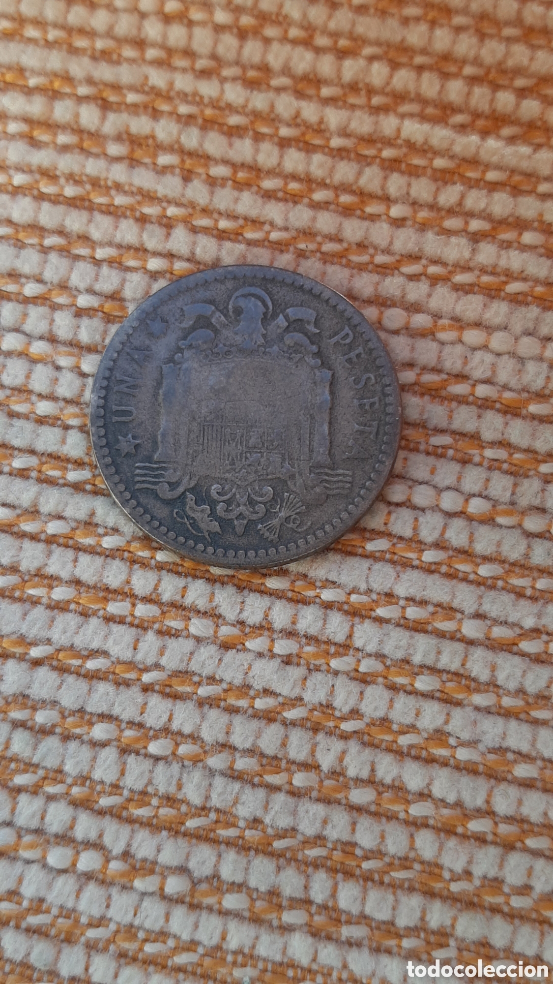 Monedas con errores: (ERROR E. ESPA&Ntilde;OL)(1947) 1 PESETA CON HOJITAS ESTRELLA NO VISIBLE - Foto 6