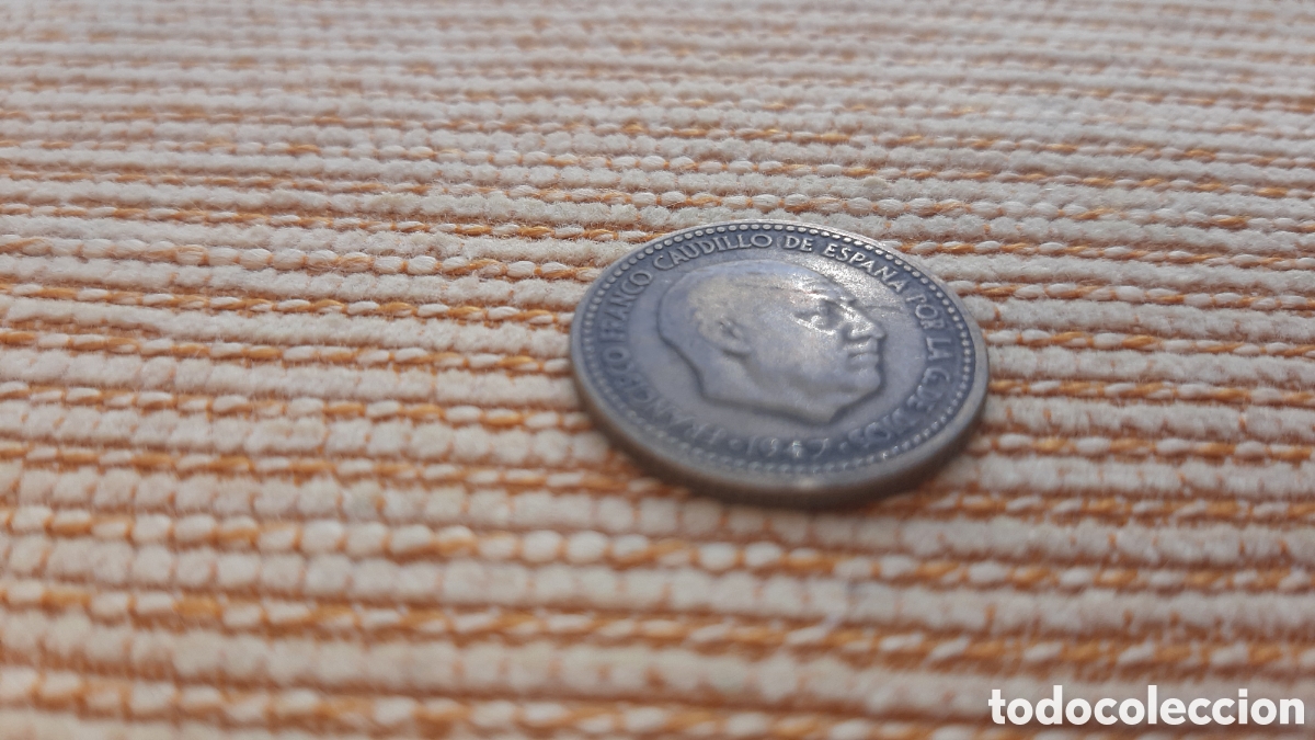 Monedas con errores: (ERROR E. ESPA&Ntilde;OL)(1947) 1 PESETA CON HOJITAS ESTRELLA NO VISIBLE - Foto 8