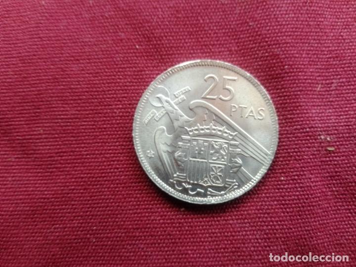Monedas con errores: 25 pesetas de 1957 estrella 67 SC con cospel segmentado - Foto 1