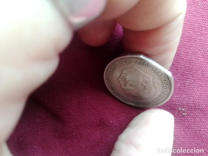 Monedas con errores: 25 pesetas de 1957 estrella 59 con cospel muy segmentado - Foto 3