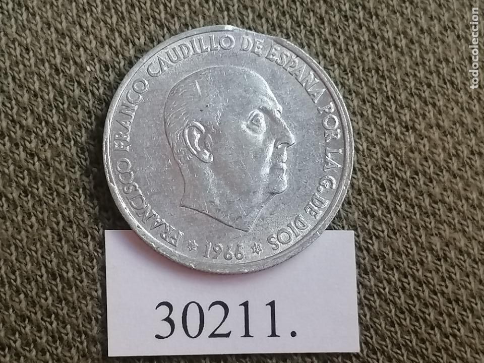 Monedas con errores: Franco 50 c&eacute;ntimos 1966 variante, error, final riel - Foto 1