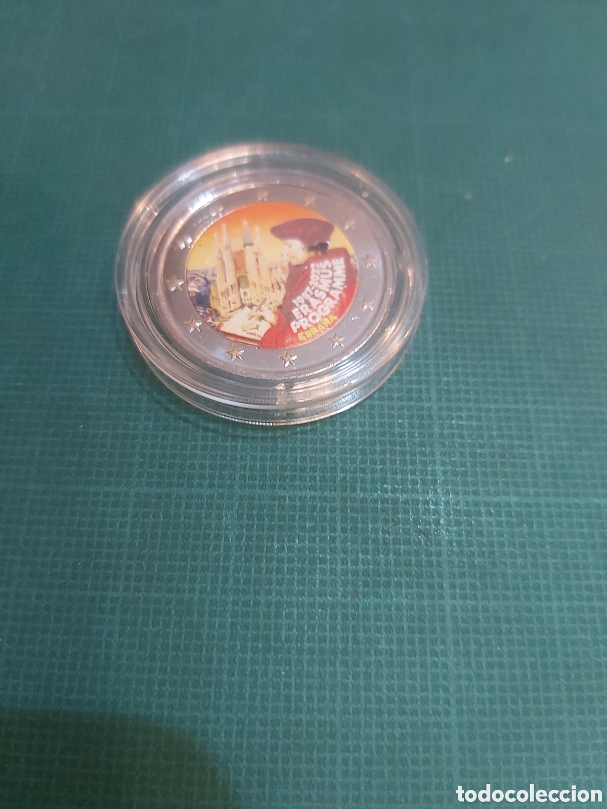 Monedas con errores: Erasmus coloreada original Espa&ntilde;a fnmt 2 euros 2022 - Foto 1