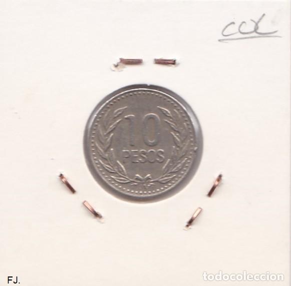 Monedas con errores: Moneda 10 Pesos 1992 Colombia. Error, Descentrada. Mbc. - Foto 2