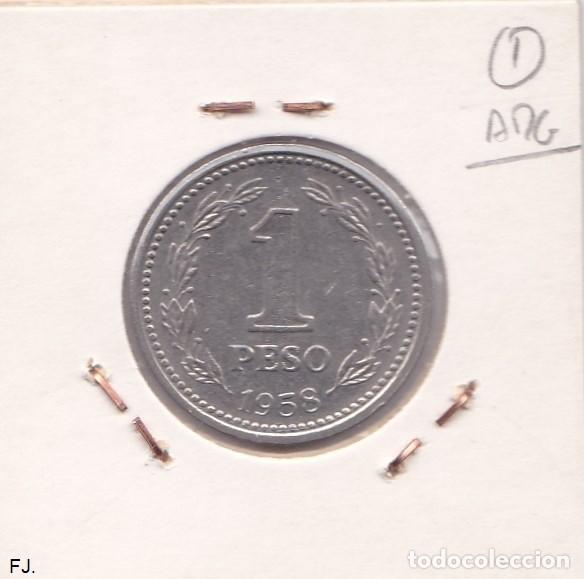 Monedas con errores: Moneda 1 Peso 1958 Argentina. Error, Descentrada Mbc. - Foto 2