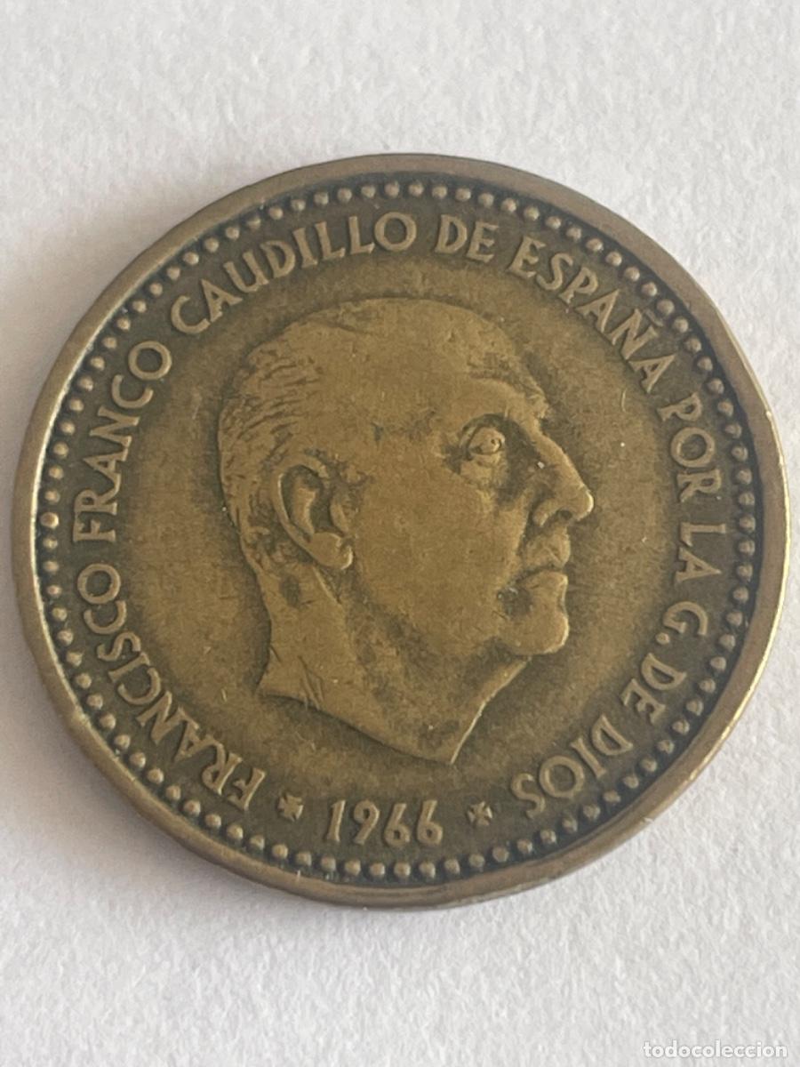 Monedas con errores: * ERROR * 1 PESETA 1966*67 CANTO CORONA - Foto 2