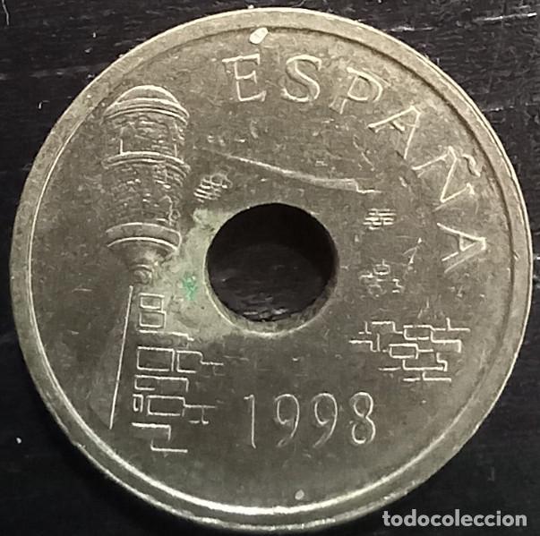 Monedas con errores: 25 PESETAS CEUTA 1998, CON EXCESO DE MATERIAL, MONEDA CON ERROR - Foto 3