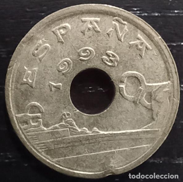 Monedas con errores: MONEDA DE PAIS VASCO 1993, ERROR, DESPERFECTO EN EL CANTO - Foto 1