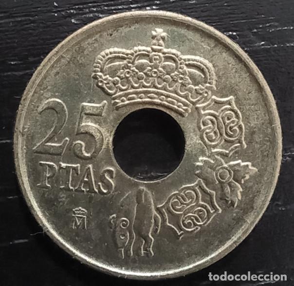 Monedas con errores: MONEDA DE 25 PESETAS A&Ntilde;O 2000, BUEN BRILLO, SC - Foto 2