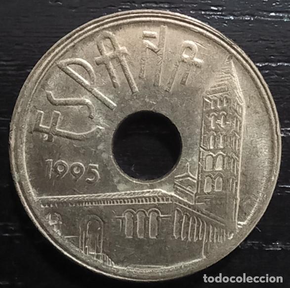 Monedas con errores: 25 PESETAS CASTILLA Y LEON 1995 - Foto 1