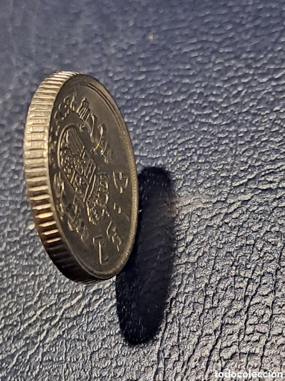 Monedas con errores: Error abombada 10 pts 1983 - Foto 3