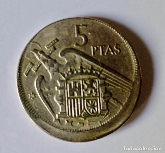 Monedas con errores: * ERROR * 5 pesetas 1957*66 a&ntilde;o escaso y DESPLAZADA - Foto 2