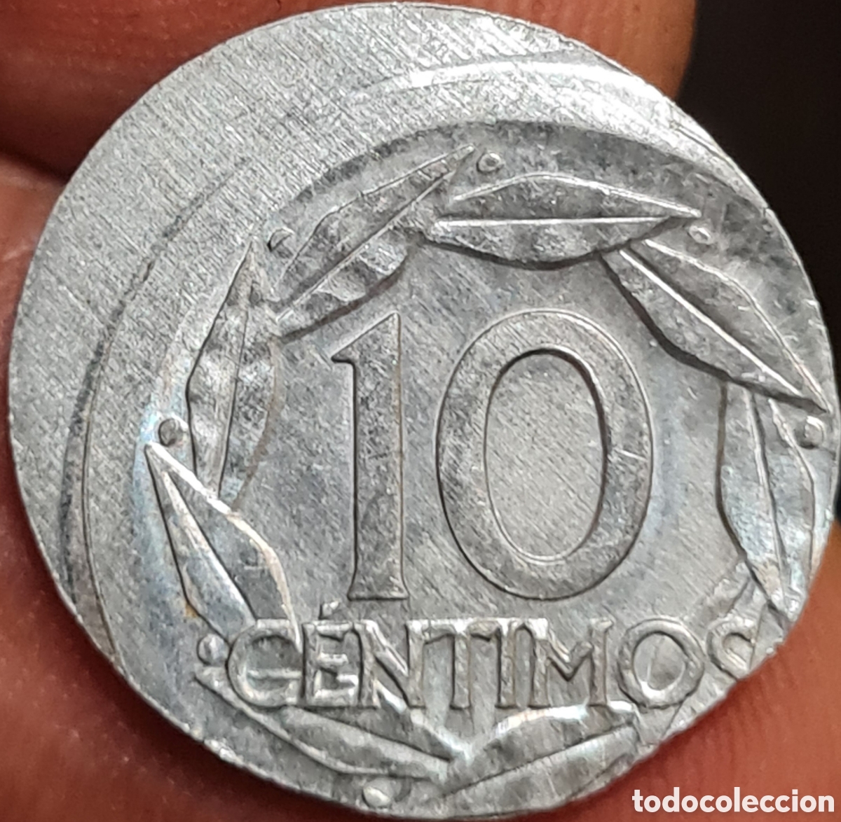 Monedas con errores: ERROR,ESPA&Ntilde;A,ACU&Ntilde;ACION DESPLAZADA,10 CENTIMOS DE 1.959.ORIGINAL . - Foto 2