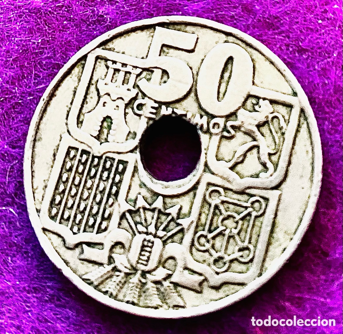 Monedas con errores: 50 C&Eacute;NTIMOS 1949 * ERROR AGUJERO DESPLAZADO - Foto 2
