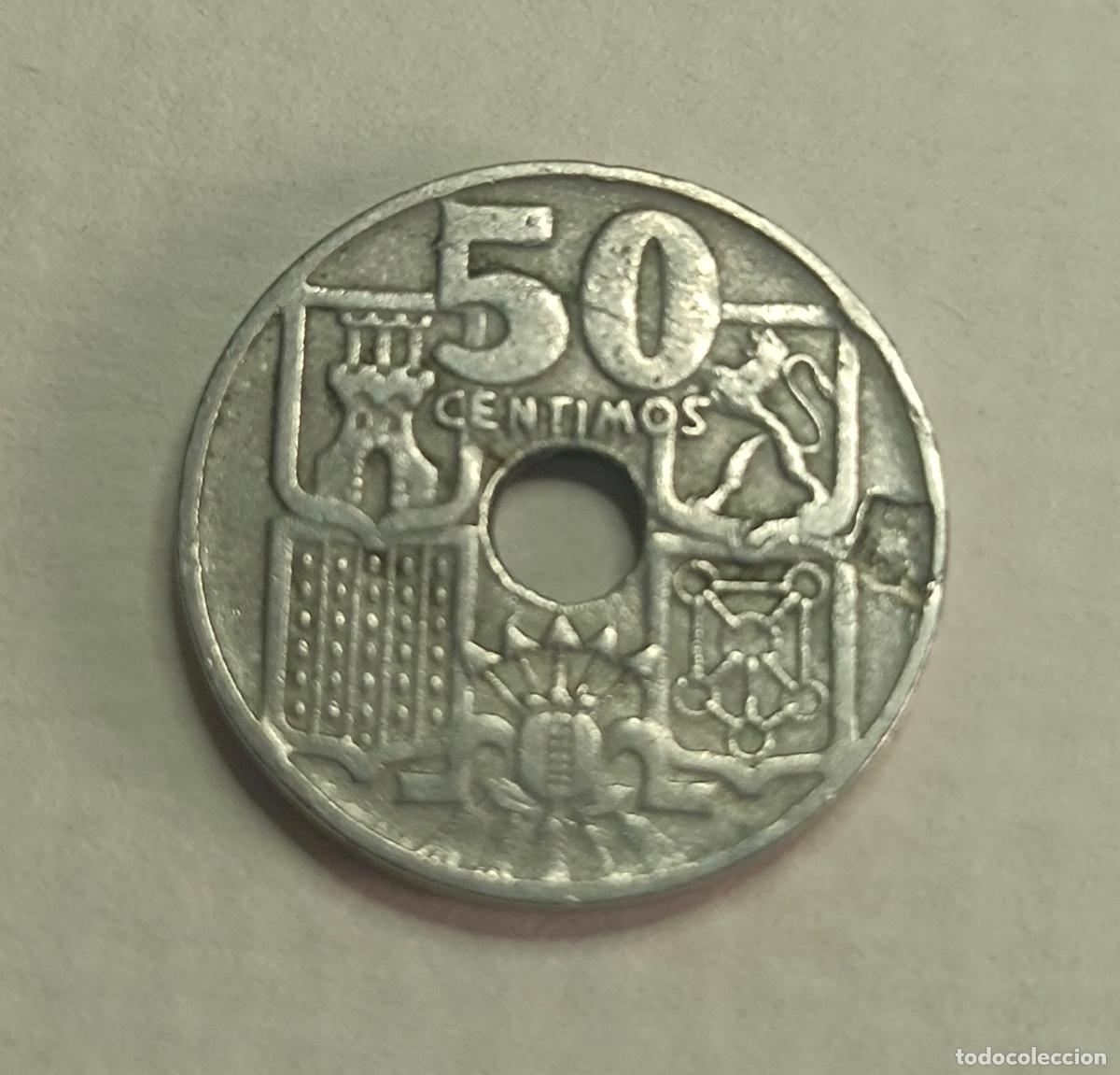 Monedas con errores: Moneda de 50 Cts, a&ntilde;o 1949 de Franco con fallo de acu&ntilde;acion. - Foto 1