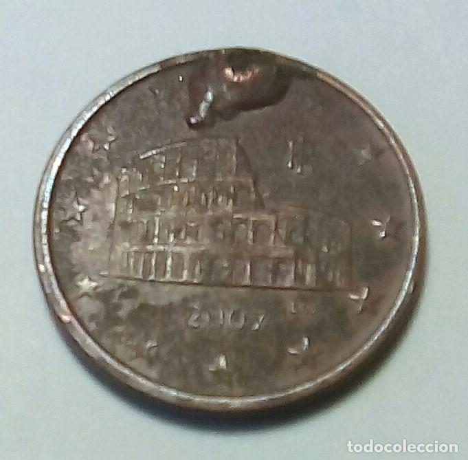 Monedas con errores: variante con error moneda de 5 cnts excceso de material A/R cabecera Italia 2007 - Foto 1