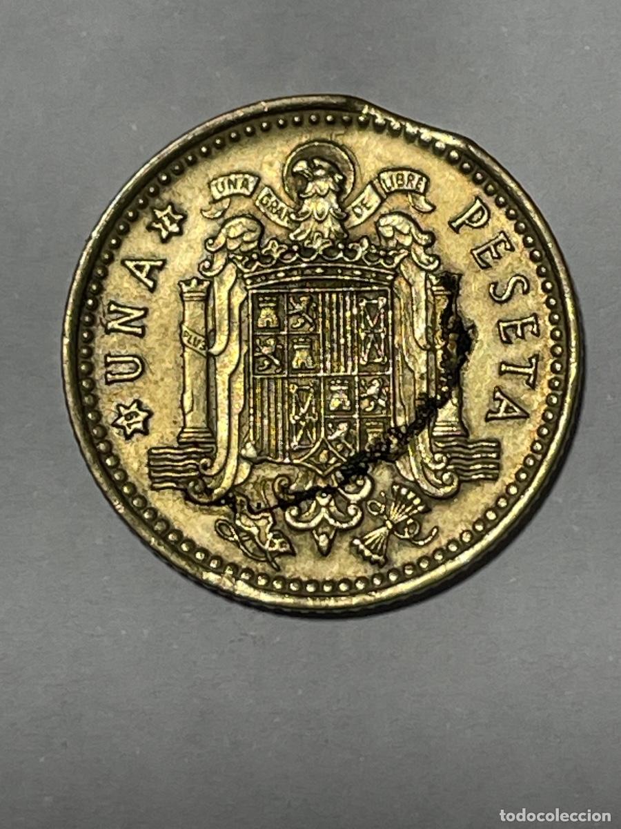Monedas con errores: * ERROR * 1 PESETA 1966-73 SEGMENTADA - Foto 2