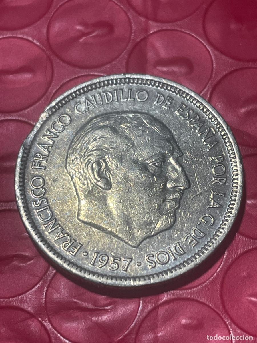 Monedas con errores: * ERROR * MONEDA SEGMENTADA 5 PESETAS A&Ntilde;O 1957*72 - Foto 1