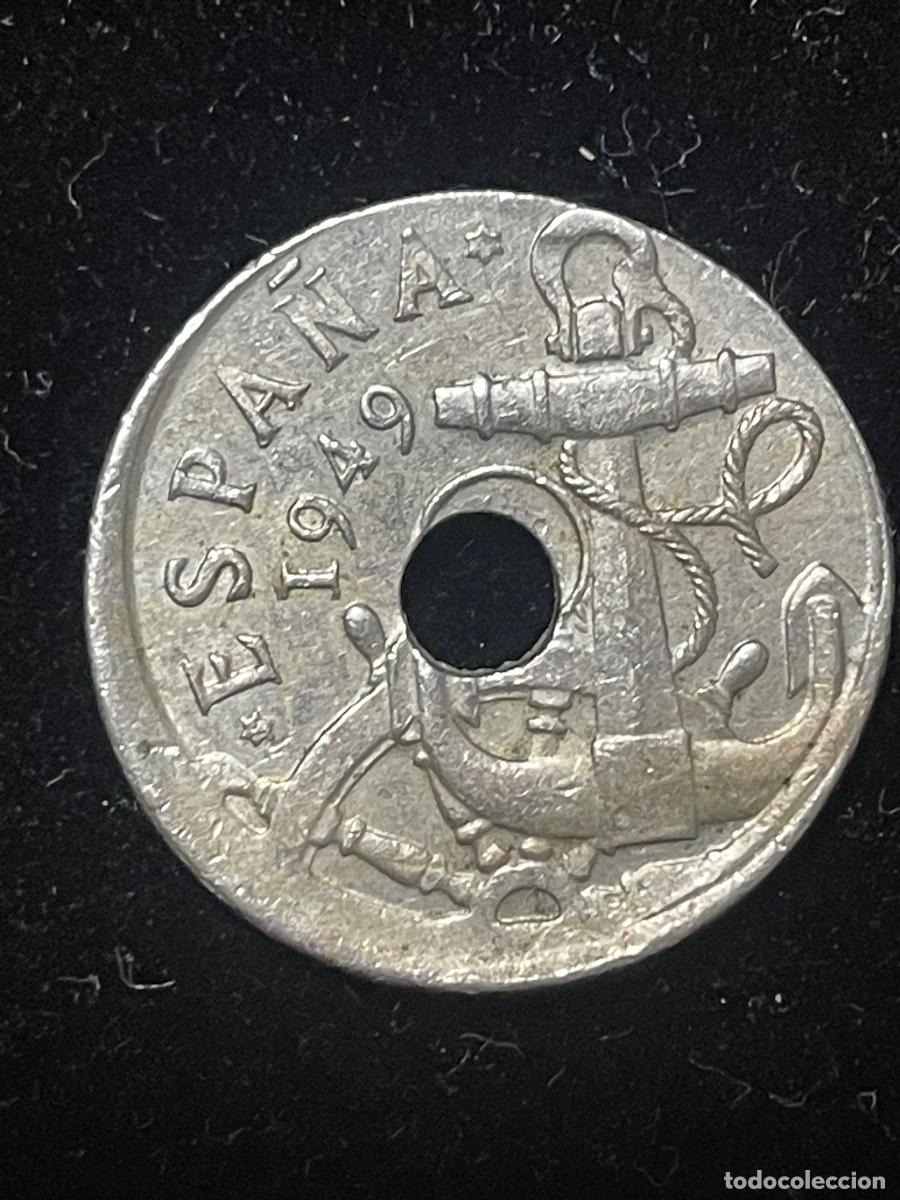 Monedas con errores: * ERROR * Muy raro. 50 C&eacute;ntimos 1949 DESPLAZADA. - Foto 1