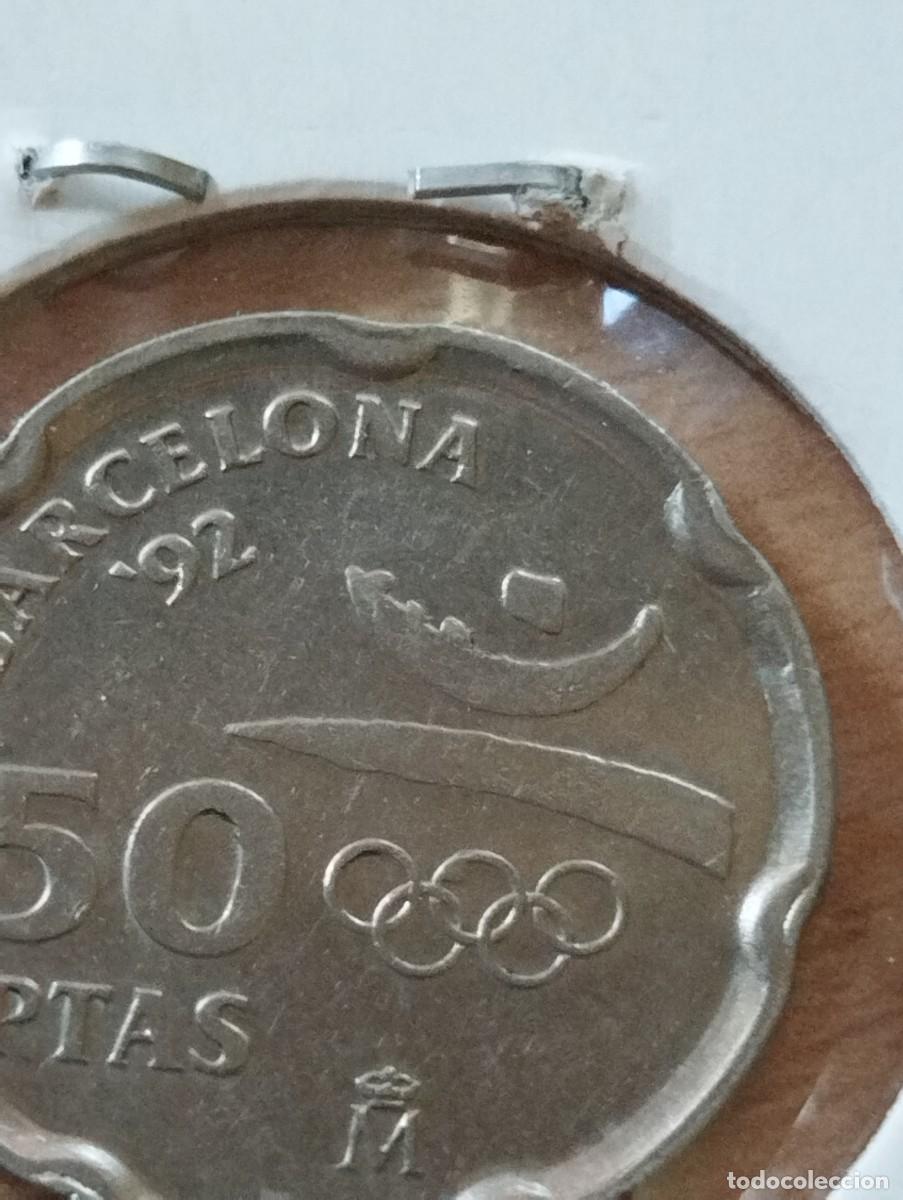 Monedas con errores: 50 PESETAS 1992 EXCESO METAL - Foto 2