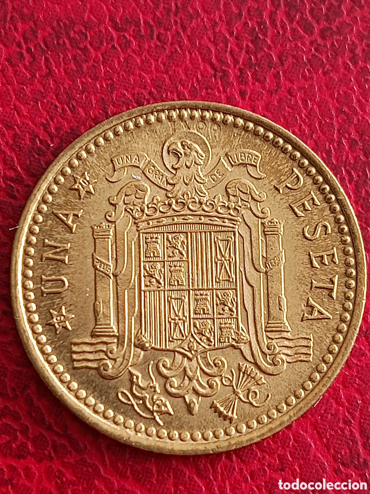 Monedas con errores: Peseta de Franco de 1966, estrella 70, con repinte - Foto 2