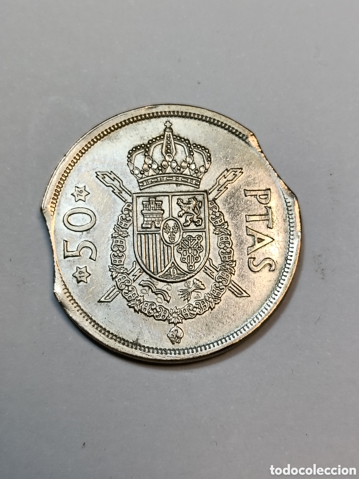 Monedas con errores: ERROR DOBLE SEGMENTADA. 50 PESETAS 1975 *19*76. JUAN CARLOS I - Foto 2